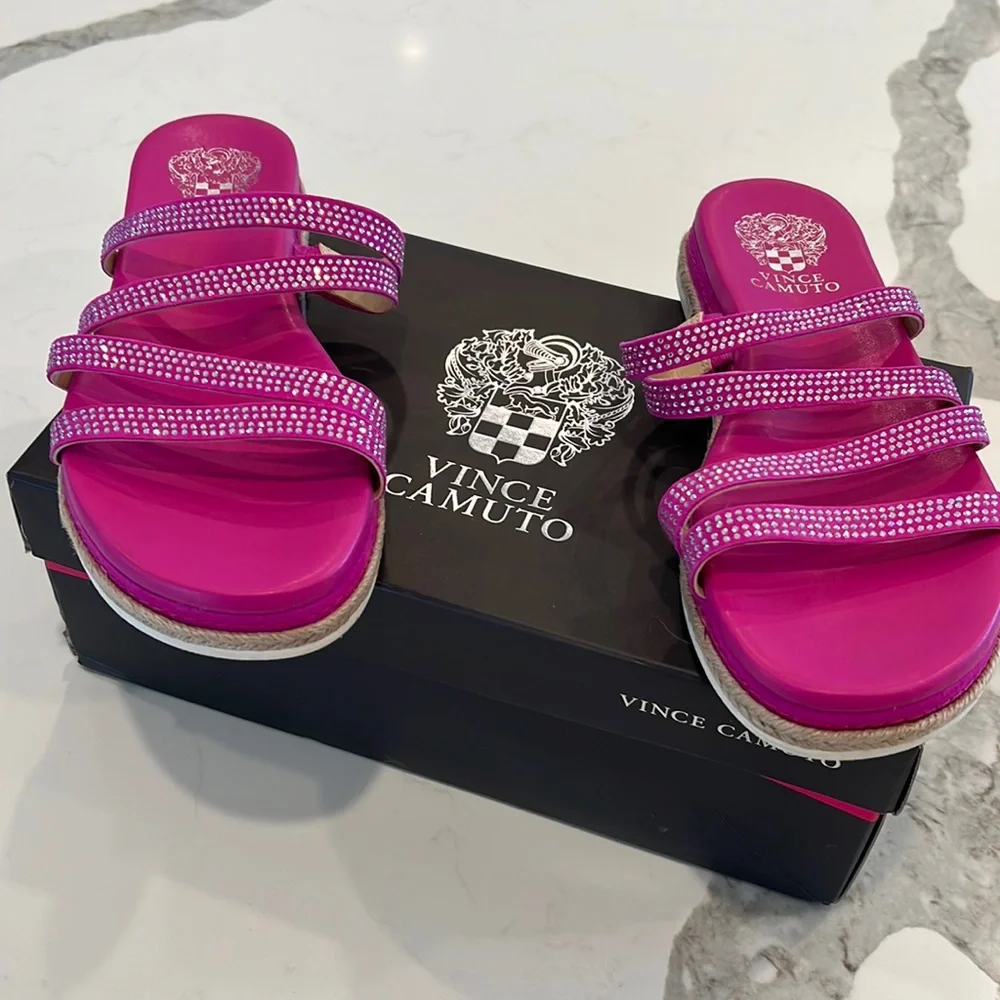Vince Camuto Fuchsia Espadrille Sandals - Size 8W - Picture 1 of 8